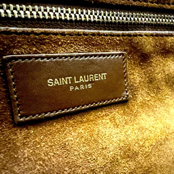 SAINT LAURENT Classic Duffle 12 Bag - Picture 15 of 16
